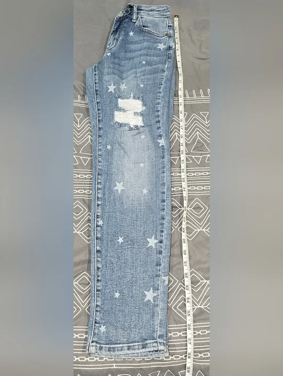 Judy Blue Star Crossed Midrise Distressed Boyfriend Fit Jeans Size 0/24 - Picture 2 of 7